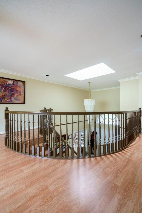 Fraser River Richmond Bed And Breakfast ภายนอก รูปภาพ