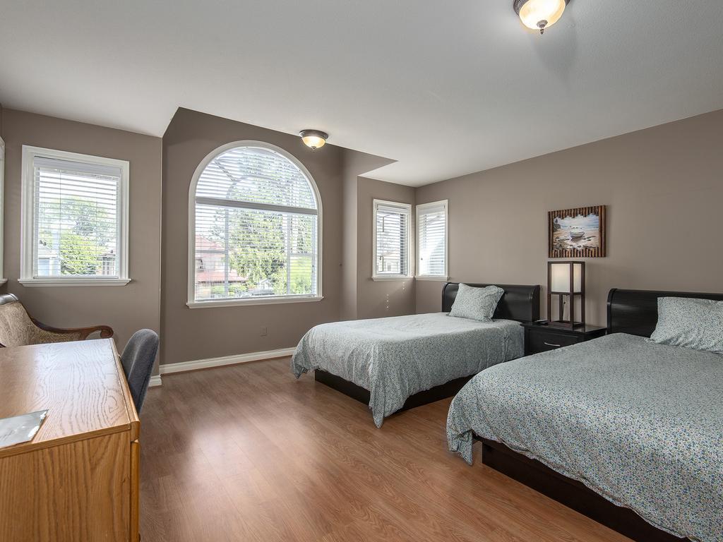 Fraser River Richmond Bed And Breakfast ภายนอก รูปภาพ